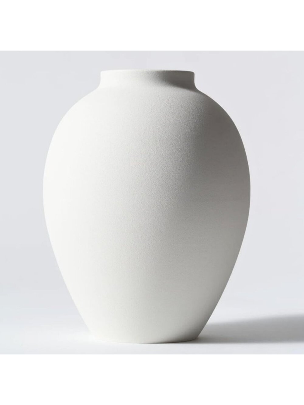 Modern Farmhouse White Flower Vase for Home Decor - Stylish Table Centerpiece